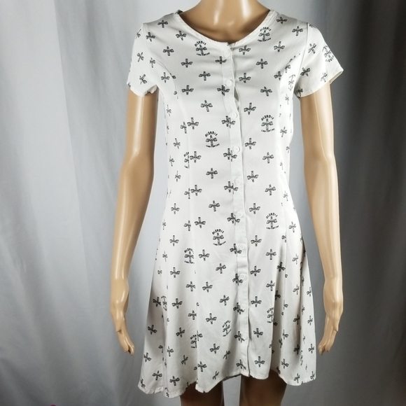 Junk Food | Tiki Blondie Camp FunTime Button Dress - Picture 2 of 8